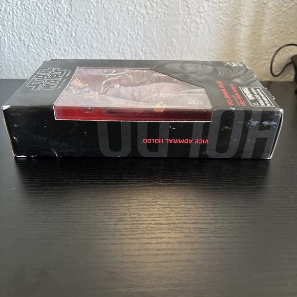 Hasbro Star Wars The Black Series 6-inch Vice Admiral Holdo Action Figure. RARE - Picture 6 of 6